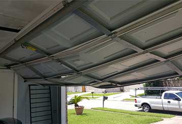 Top 3 Garage Door Warning Signs | Scottsdale, AZ